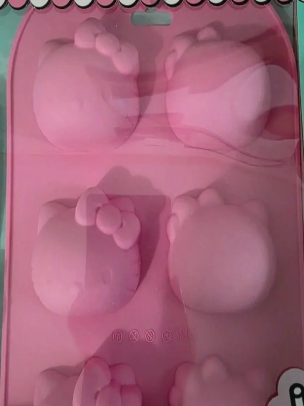 Hello Kitty Hot Cocoa Bombs Set
